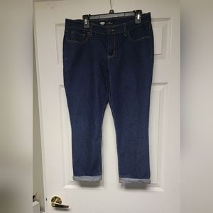 Flirt Rolled Cuff Capri Jeans